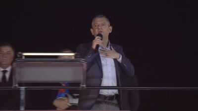 İSTANBUL, – Cumhuriyet Halk Partisi Genel Başkanı Özgür Özel, partisinin