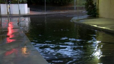 Özgür EREN İSTANBUL, – İSTANBUL’da dün akşam saatlerinde başlayan yağmur