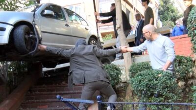 Hasan YILDIRIM / İSTANBUL, – ŞİŞLİ’de sürücüsünün kontrolünü kaybettiği otomobil