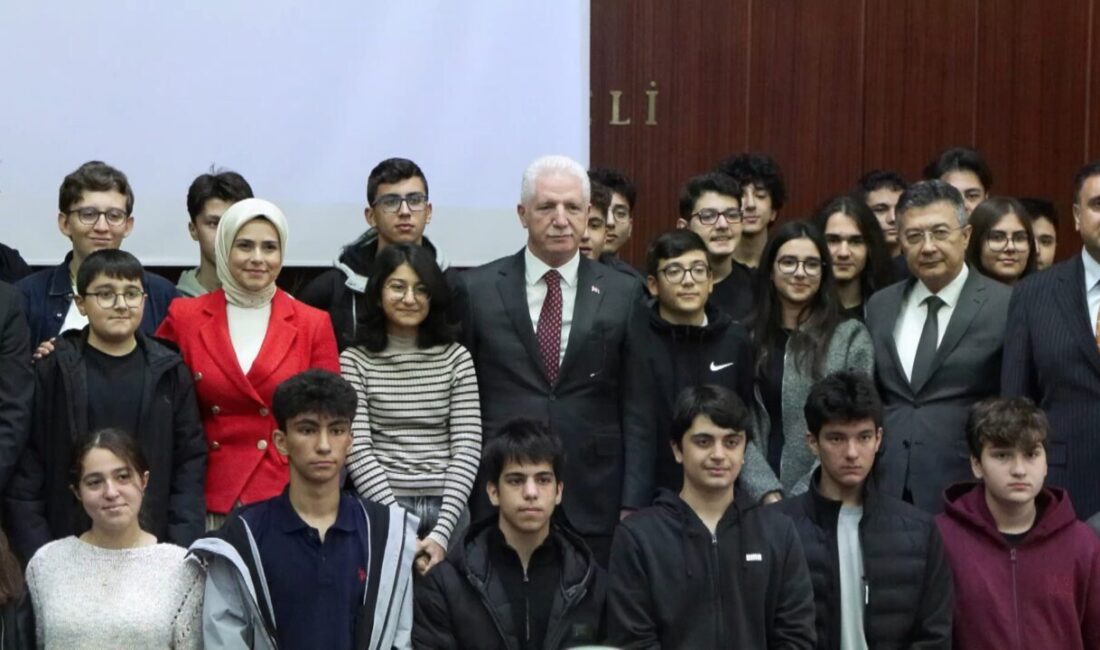 İstanbul- Vali Gül: Gençlerimizin potansiyelini fark edebileceği ortamları hayata geçirdik Gülseren KARAPINAR- Emir BENLİOĞLU / İSTANBUL, – ‘Genç Gelişim Akademisi’