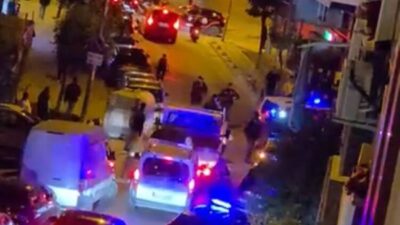 Baran AKKAYA/İSTANBUL, -ZEYTİNBURNU’nda 2 şüpheliden biri yanında bulunan kurusıkı silahla