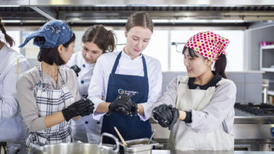 İSTANBUL, – JAAPONYA’dan gelen gıda bilimi ve beslenme bölümü öğrencileri