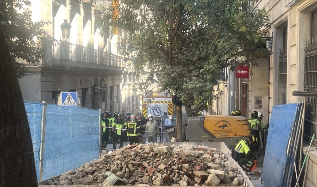İSPANYA, – İSPANYA’nın başkenti Madrid’de bir binanın çökmesi sonucu 4