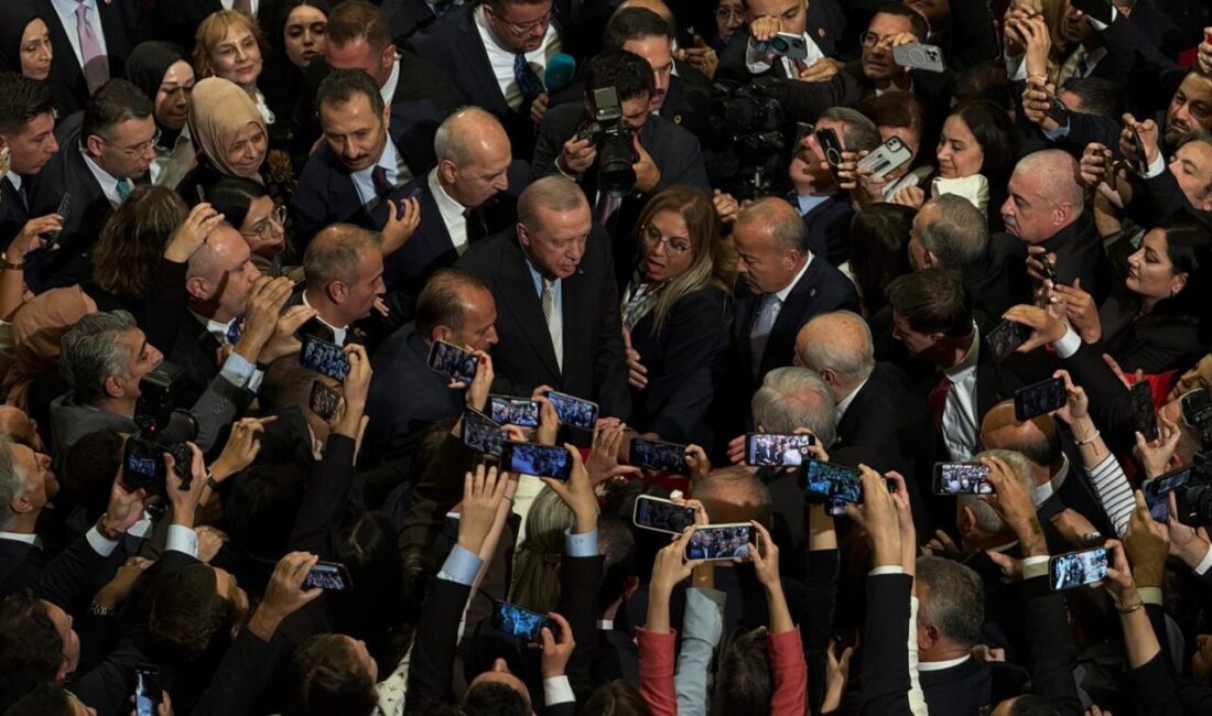 Mecliste yeni yasama yılı dolayısıyla resepsiyon düzenlendi ANKARA, – CUMHURBAŞKANI Recep Tayyip Erdoğan’ın katılımıyla TBMM Başkanı Numan