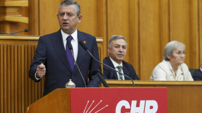 Ayşenur DEMİRTAŞ GÜL/ANKARA, – CHP Genel Başkanı Özgür Özel, “Dünyaya