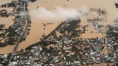 VİETNAM, – VİETNAM’da etkili olan şiddetli yağışların yol açtığı sel
