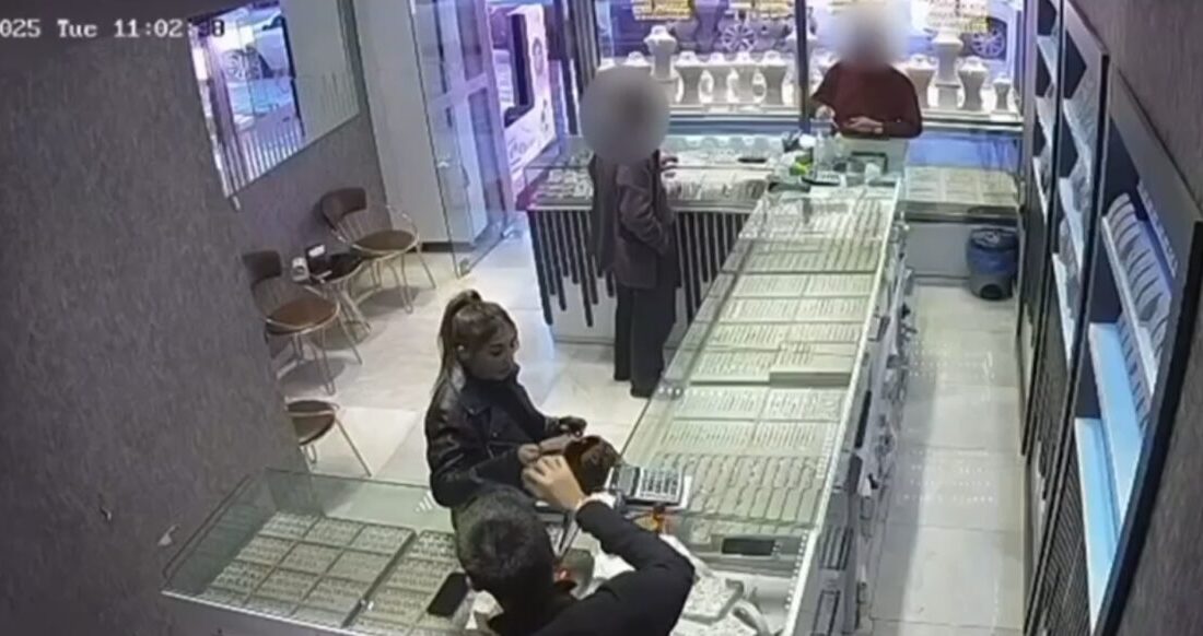 Umutcan ÖREN/ ANKARA, – ANKARA’nın Sincan ilçesinde 3 farklı kuyumcuya
