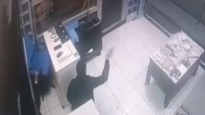 Samet ÖKSÜZ/ ANKARA, – ANKARA’da bindiği taksinin şoförü ile tartışan