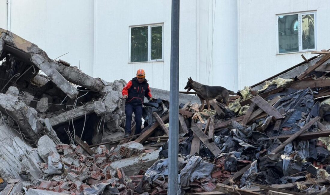 ARAMA ÇALIŞMASI TAMAMLANDI AFAD ve itfaiye ekipleri tarafından 5 katlı