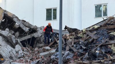 ARAMA ÇALIŞMASI TAMAMLANDI AFAD ve itfaiye ekipleri tarafından 5 katlı