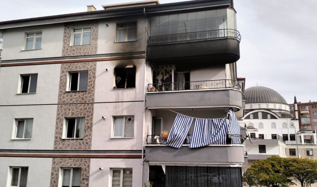 Nisa MİĞAL-Emirhan YÜZÜGÜLDÜ/ANKARA, – ANKARA’nın Mamak ilçesinde 4 katlı binanın