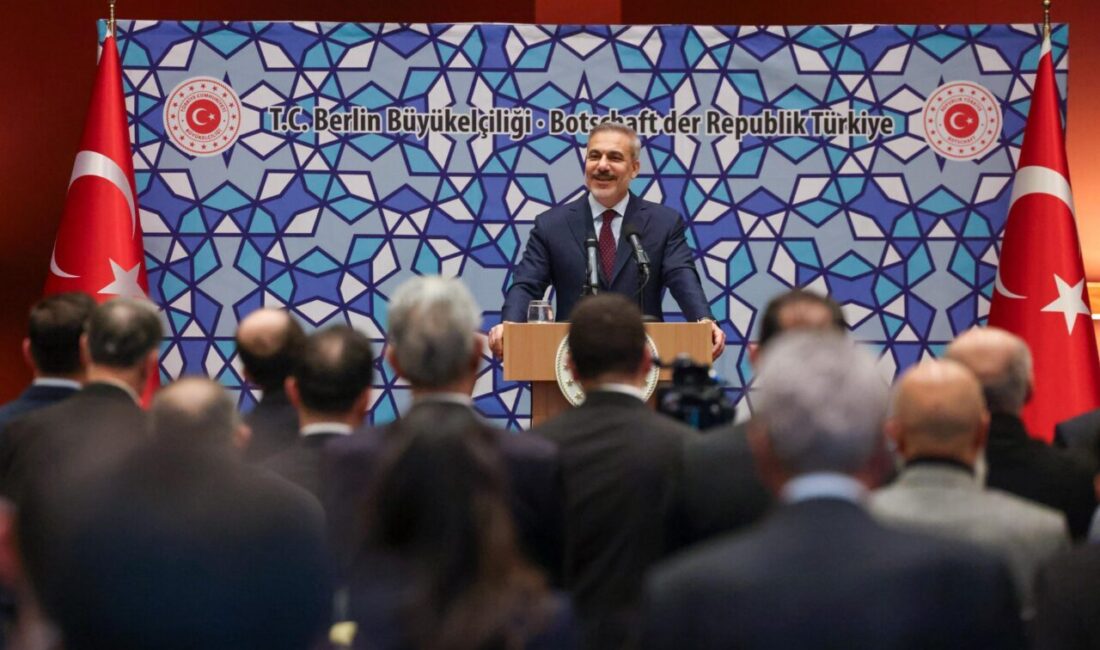 ANKARA, – DIŞİŞLERİ Bakanı Hakan Fidan, Almanya ziyareti kapsamında, Türkiye’nin