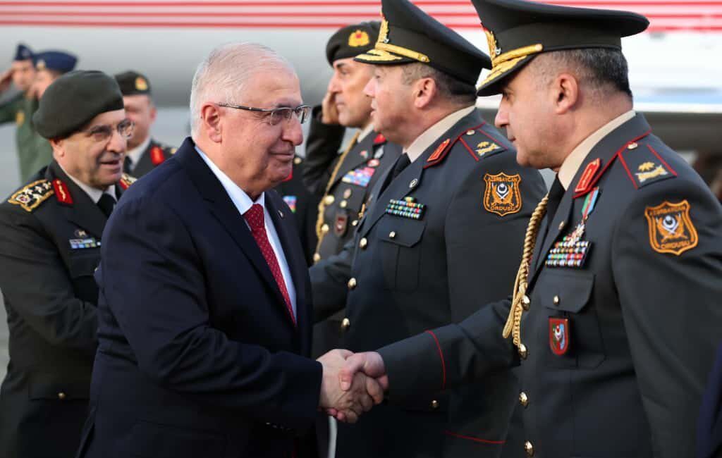 ANKARA, – MİLLİ Savunma Bakanı Yaşar Güler, Azerbaycan’ın 8 Kasım