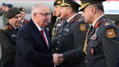 ANKARA, – MİLLİ Savunma Bakanı Yaşar Güler, Azerbaycan’ın 8 Kasım