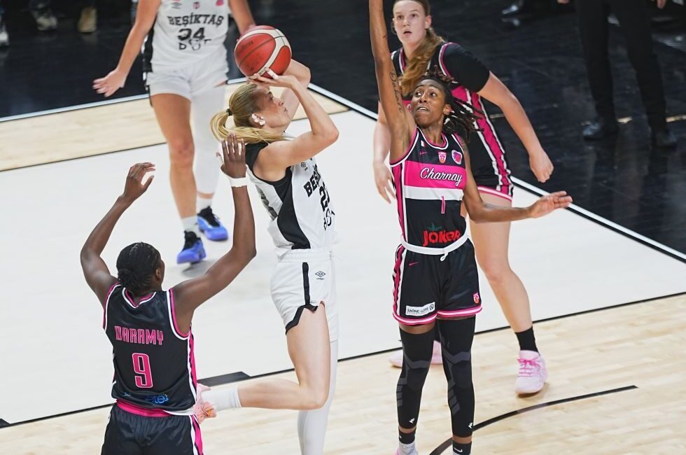 İSTANBUL, – SALON: Beşiktaş GAİN Spor Kompleksi HAKEMLER: Haris Bijedic,