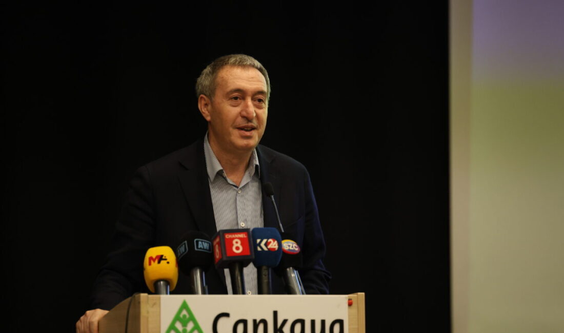 Ruken KADIOĞLU/ANKARA, – DEM Parti Eş Genel Başkanı Tuncer Bakırhan,