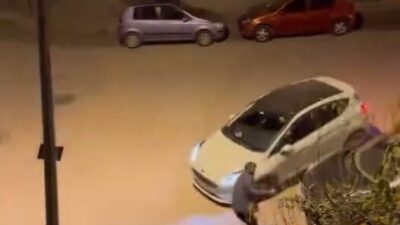 Mehmet Gökhan HAKBİLİR/ANKARA, – ANKARA’da otomobille sokak ortasında drift atan