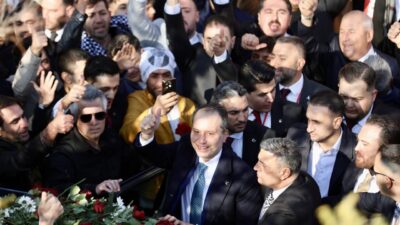 ERBAKAN, YENİDEN GENEL BAŞKANLIĞA SEÇİLDİ Yeniden Refah Partisi’nin 3’üncü Olağan