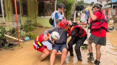 FİLİPİNLER, – FİLİPİNLER’de etkili olan Kalmaegi Tayfunu nedeniyle 2 kişinin