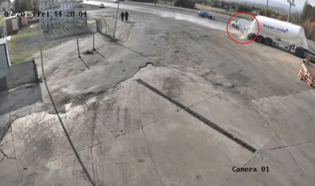 Mehmet Gökhan HAKBİLİR/ANKARA, – ANKARA’nın Kahramankazan ilçesinde kontrolden çıkan hafif