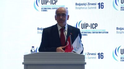 İrem Çağla ZİNCİRLİ- Ataberk KURT/İSTANBUL, – 16’ncı Boğaziçi Zirvesi’nde konuşan