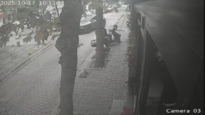 Özgür EREN/İSTANBUL BAKIRKÖY’de iş insanı Serdar Özaltın sokakta kedileri beslediği