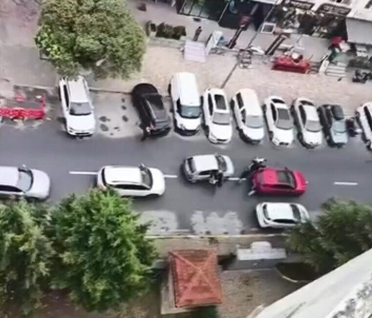 Vehbi DEMİR / İSTANBUL, – BEYLİKDÜZÜ’nde 2 kadın sürücü arasında