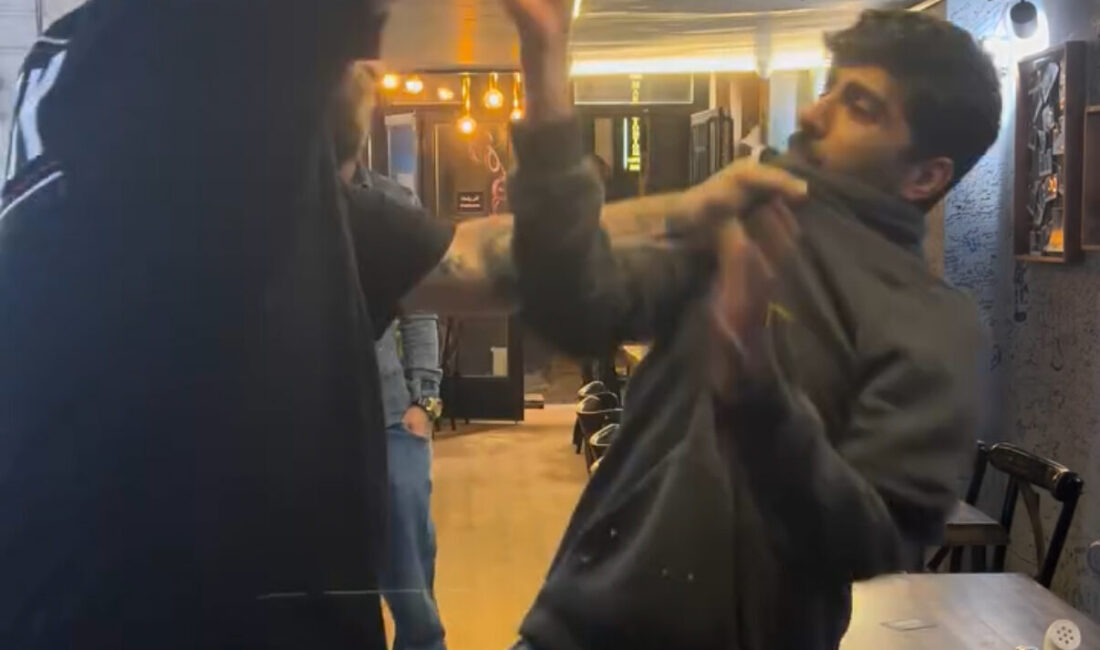 Doğan Can CESUR / İSTANBUL – BEYOĞLU’nda oyuncu Bahadır Ünlü