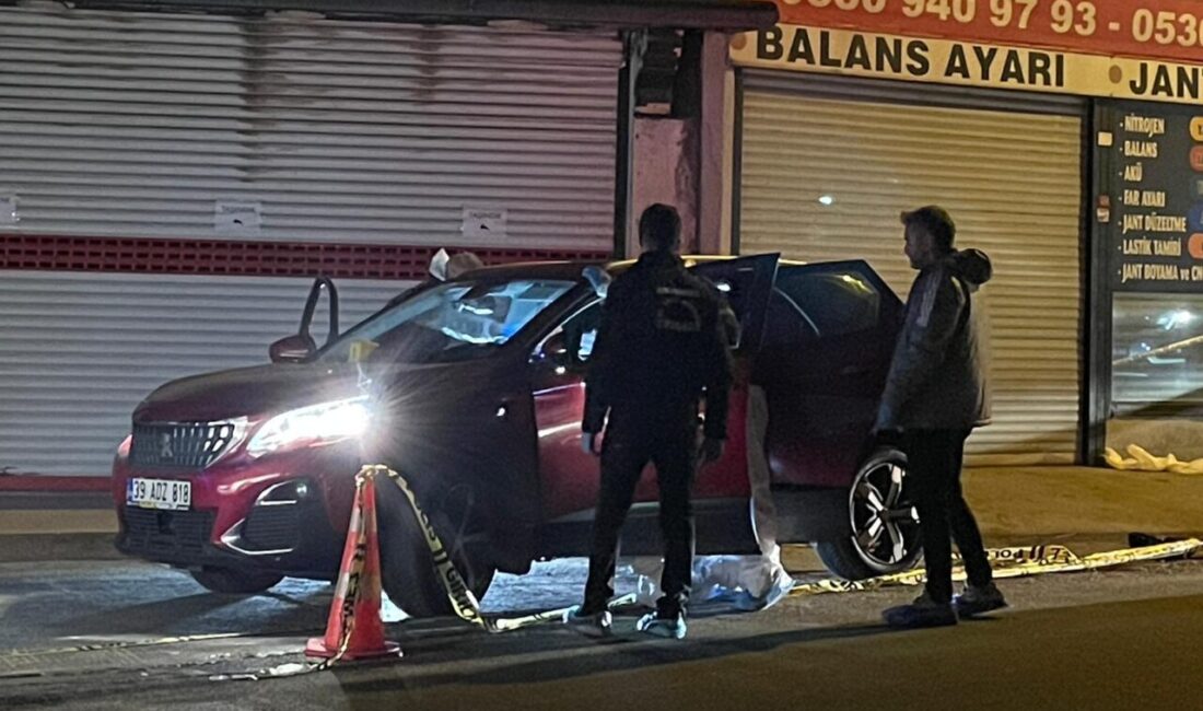 Mehmet Kaan KURT-Derya KORKMAZ/İSTANBUL, – BÜYÜKÇEKMECE’de otomobil içerisindeki 4 kişi