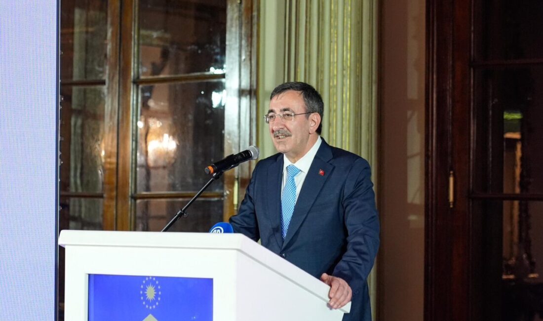 İSTANBUL, – CUMHURBAŞKANI Yardımcısı Cevdet Yılmaz, Dolmabahçe Sarayı’nda düzenlenen ‘Milli