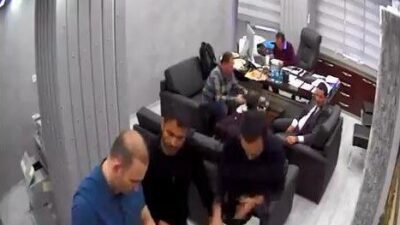 Ayşe GÜREL/İSTANBUL – CHP İstanbul İl Başkanlığı’nda ‘para sayma’ görüntülerine