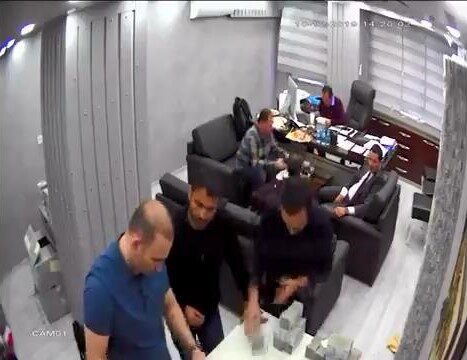 Ayşe GÜREL/İSTANBUL – CHP İstanbul İl Başkanlığı’nda ‘para sayma’ görüntülerine