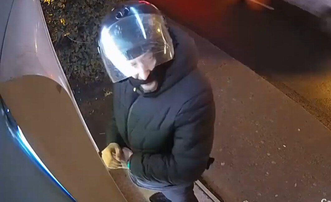 Ali AKSOYER / İSTANBUL, – İSTANBUL’da 15 ayrı bankamatikten tornavida