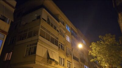 Mert ORDU/İSTANBUL, – KARTAL’da 4 katlı bir binanın kolonlarında çatlaklar