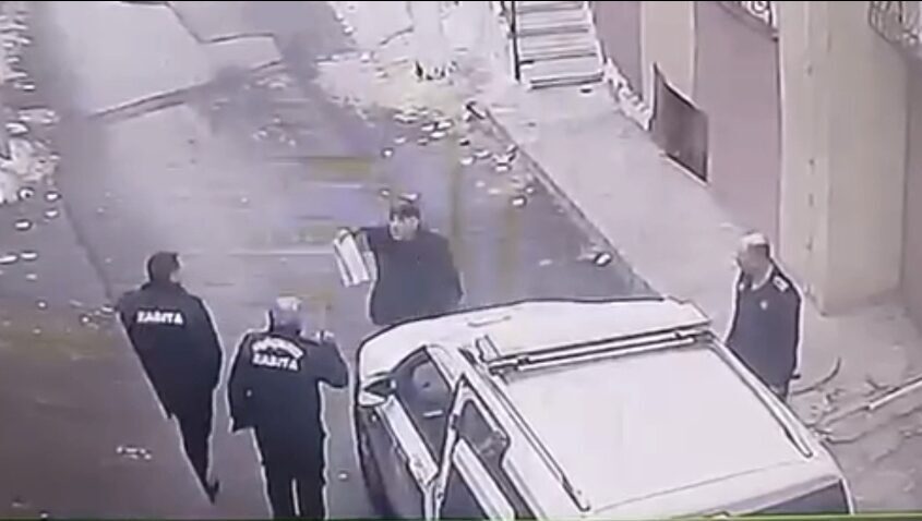 Vehbi DEMİR – İhsan DÖRTKARDEŞ / İSTANBUL, – Küçükçekmece’de kaldırımı