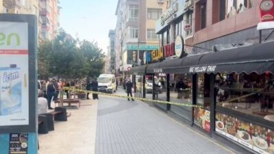 Baran AKKAYA/İSTANBUL, – KÜÇÜKÇEKMECE’de bir kafeye gelen kar maskeli şüpheli,
