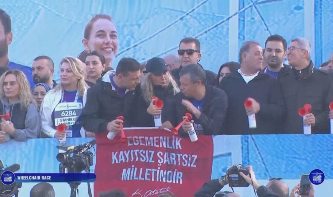 İSTANBUL, – CUMHURİYET Halk Partisi Genel Başkanı Özgür Özel, İstanbul’da