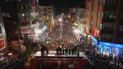 Armağan GÖKMEN/İSTANBUL, – CUMHURİYET Halk Partisi Genel Başkanı Özgür Özel,