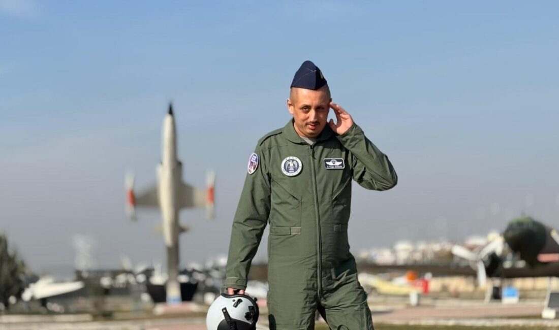 Mikail KARAMAN-Batuhan DURNAOĞLU/ANKARA, – ANKARA’da pilotluk hayali kuran otizmli Server