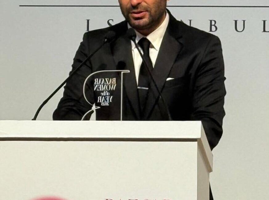 İSTANBUL, – KANAL D’nin rekortmen dizisi Uzak Şehir’in Cihan’ı Ozan