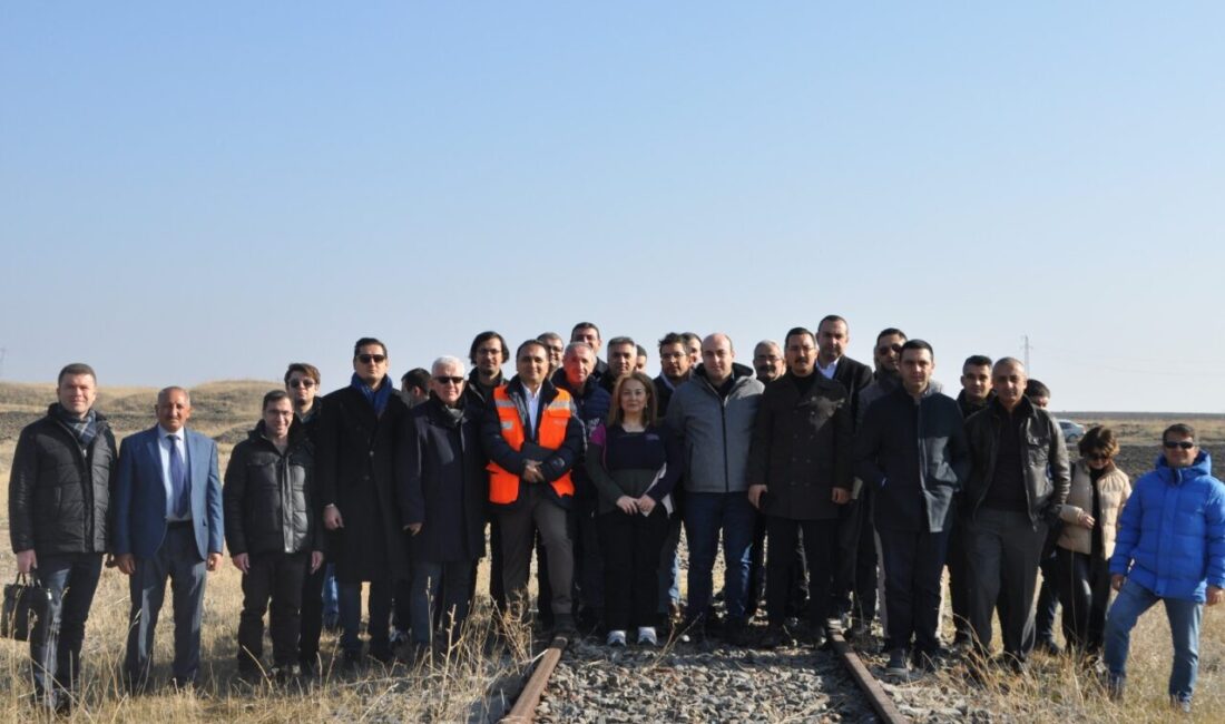 ANKARA, – DIŞİŞLERİ Bakanlığı, Türkiye ve Ermenistan heyetlerinin Kars-Gümrü demir
