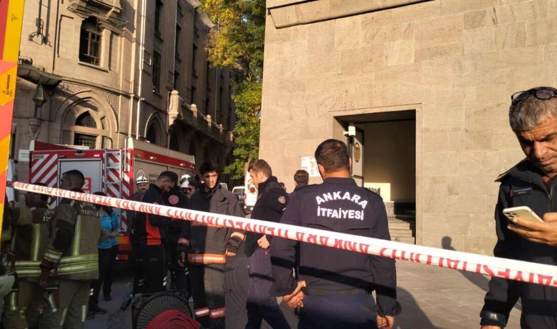 Nisa MİĞAL-Batuhan DURNAOĞLU/ANKARA, – ANKARA Sosyal Bilimler Üniversitesi yerleşkesinde yangın