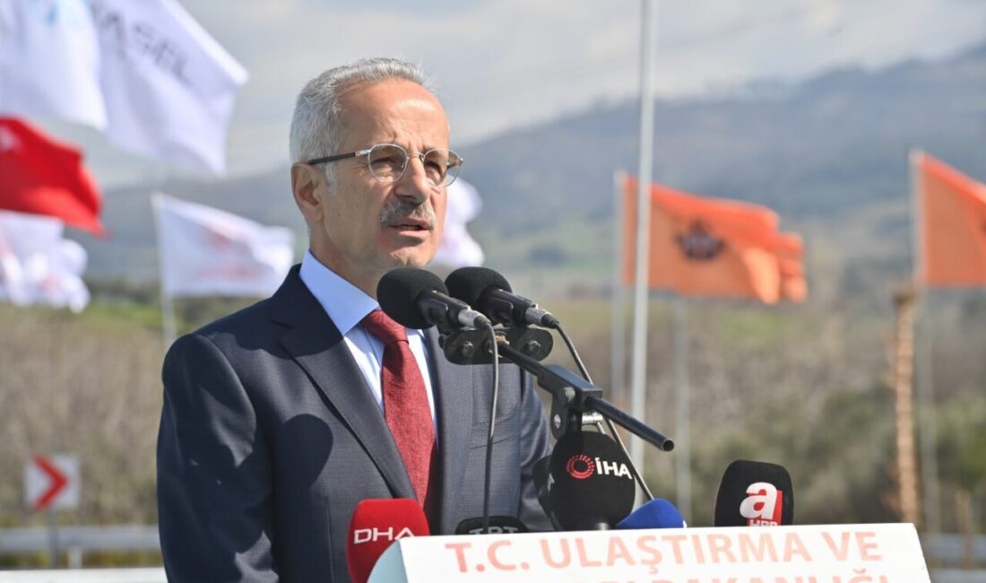 ANKARA, – ULAŞTIRMA ve Altyapı Bakanı Abdulkadir Uraloğlu, 5’inci yılını