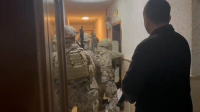 Kadircan GÜLER/ANKARA, – ANKARA’da polisin, silah ticareti ve uyuşturucu satışı