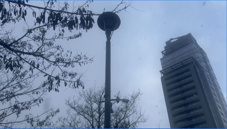 Batuhan DURNAOĞLU/ANKARA, – ANKARA’ya gece saatlerinde mevsimin ilk karı düştü.