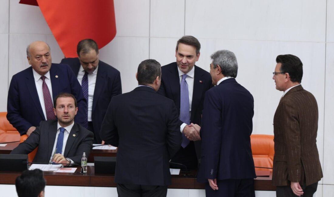 Kübra SONKAYA/ANKARA, -ENERJİ ve Tabii Kaynaklar Bakanı Alparslan Bayraktar, “Diyarbakır’da