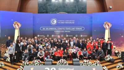 Kübra SONKAYA-Emirhan YÜZÜGÜLDÜ/ANKARA, – TİCARET Bakanı Ömer Bolat, satıcıların tüketicilere