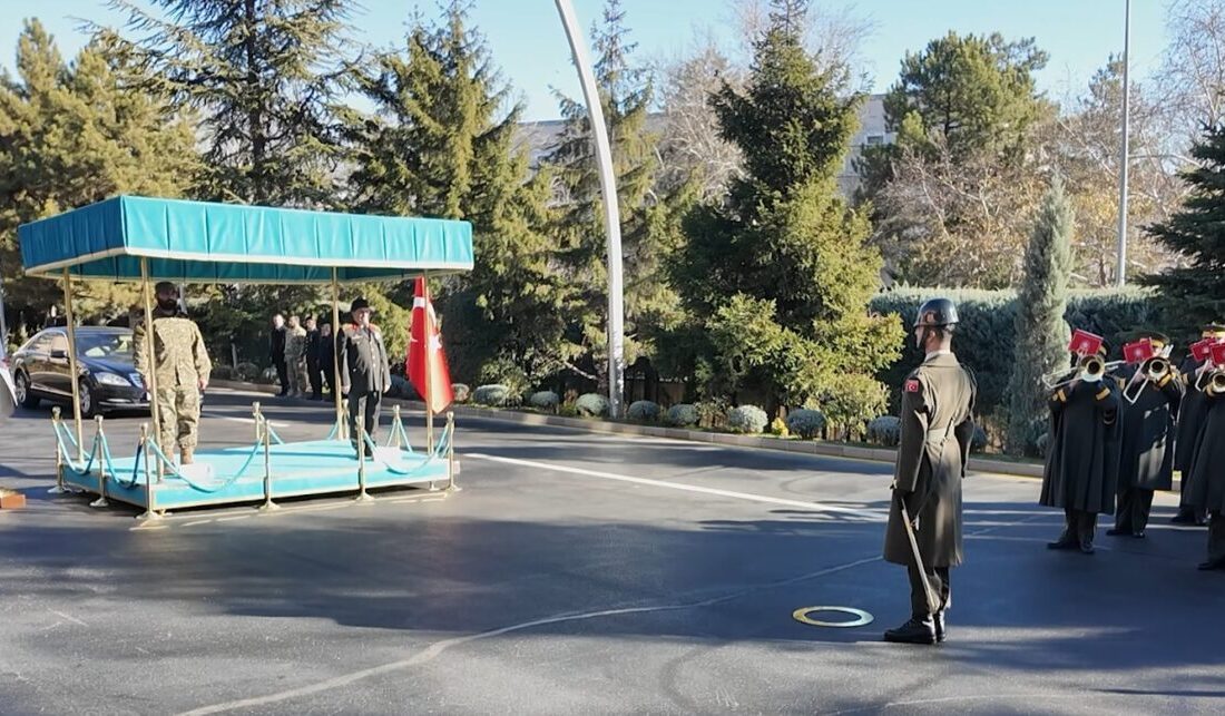 GENELKURMAY BAŞKANI BAYRAKTAROĞLU, SURİYE GENELKURMAY BAŞKANI NA’SAN İLE GÖRÜŞTÜ Genelkurmay