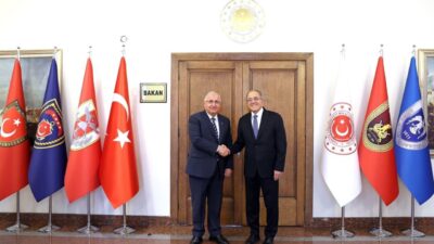 Ruken KADIOĞLU/ANKARA, – MİLLİ Savunma Bakanı Yaşar Güler, yaş haddinden