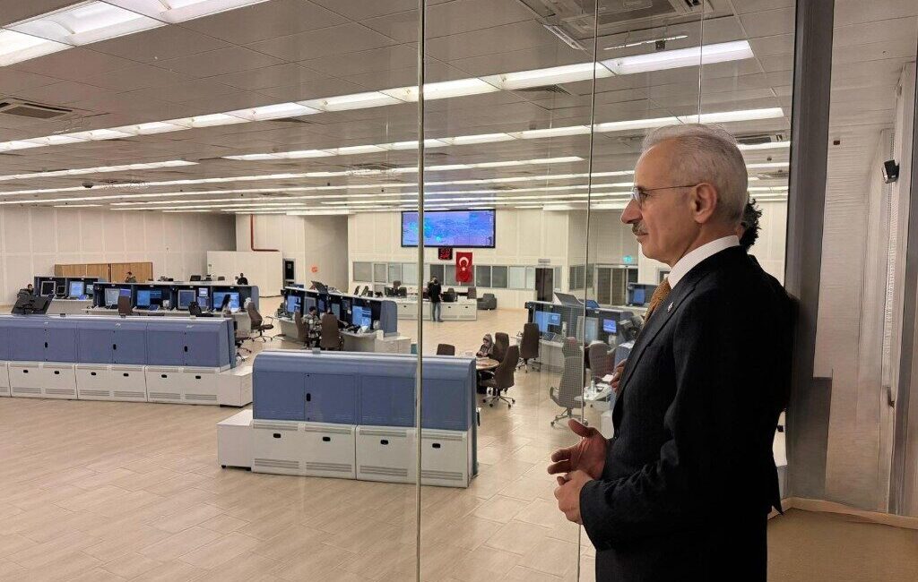 ANKARA, – ULAŞTIRMA ve Altyapı Bakanı Abdulkadir Uraloğlu, Türkiye Hava